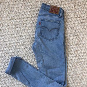 Levi's light wash jeans, size 24